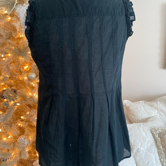 $79 Retail Loft Top - Picture 2 of 3